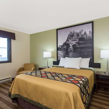 Motel Super 8 by Wyndham Eau Claire I-94 Extérieur photo