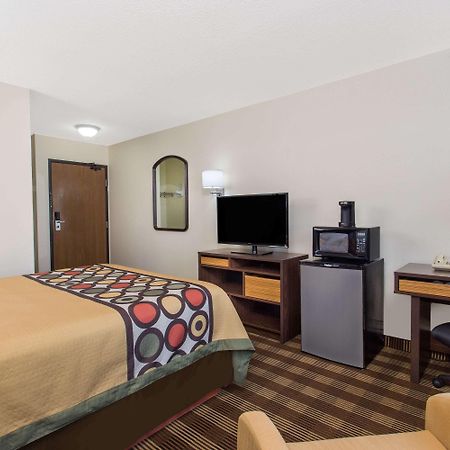 Motel Super 8 by Wyndham Eau Claire I-94 Extérieur photo