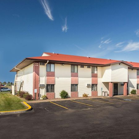 Motel Super 8 by Wyndham Eau Claire I-94 Extérieur photo
