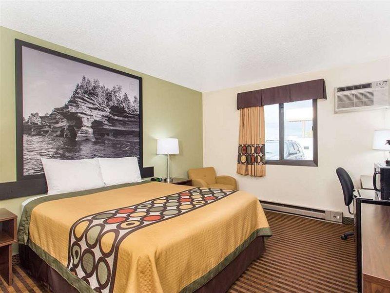 Motel Super 8 by Wyndham Eau Claire I-94 Extérieur photo