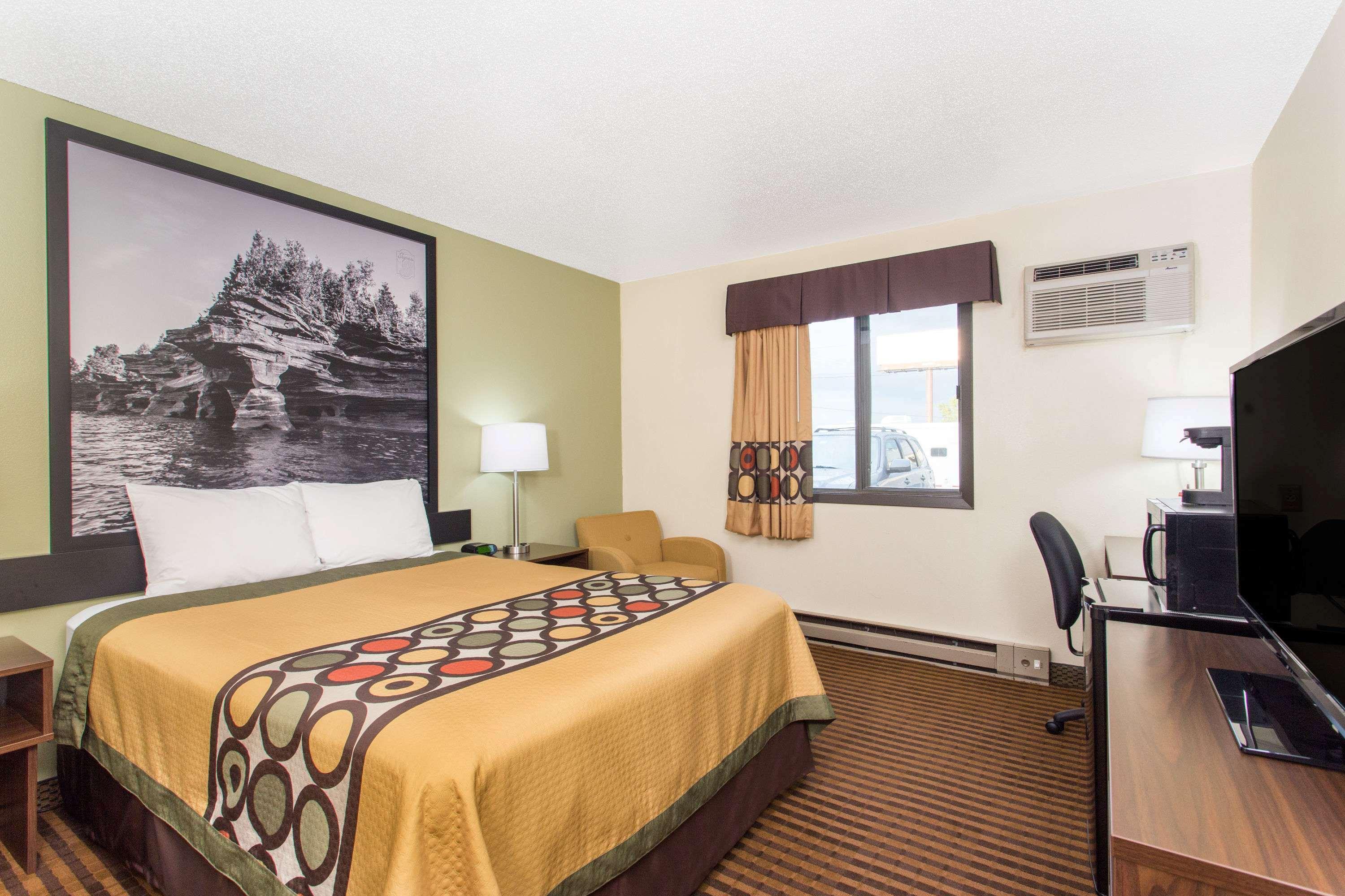 Motel Super 8 by Wyndham Eau Claire I-94 Extérieur photo