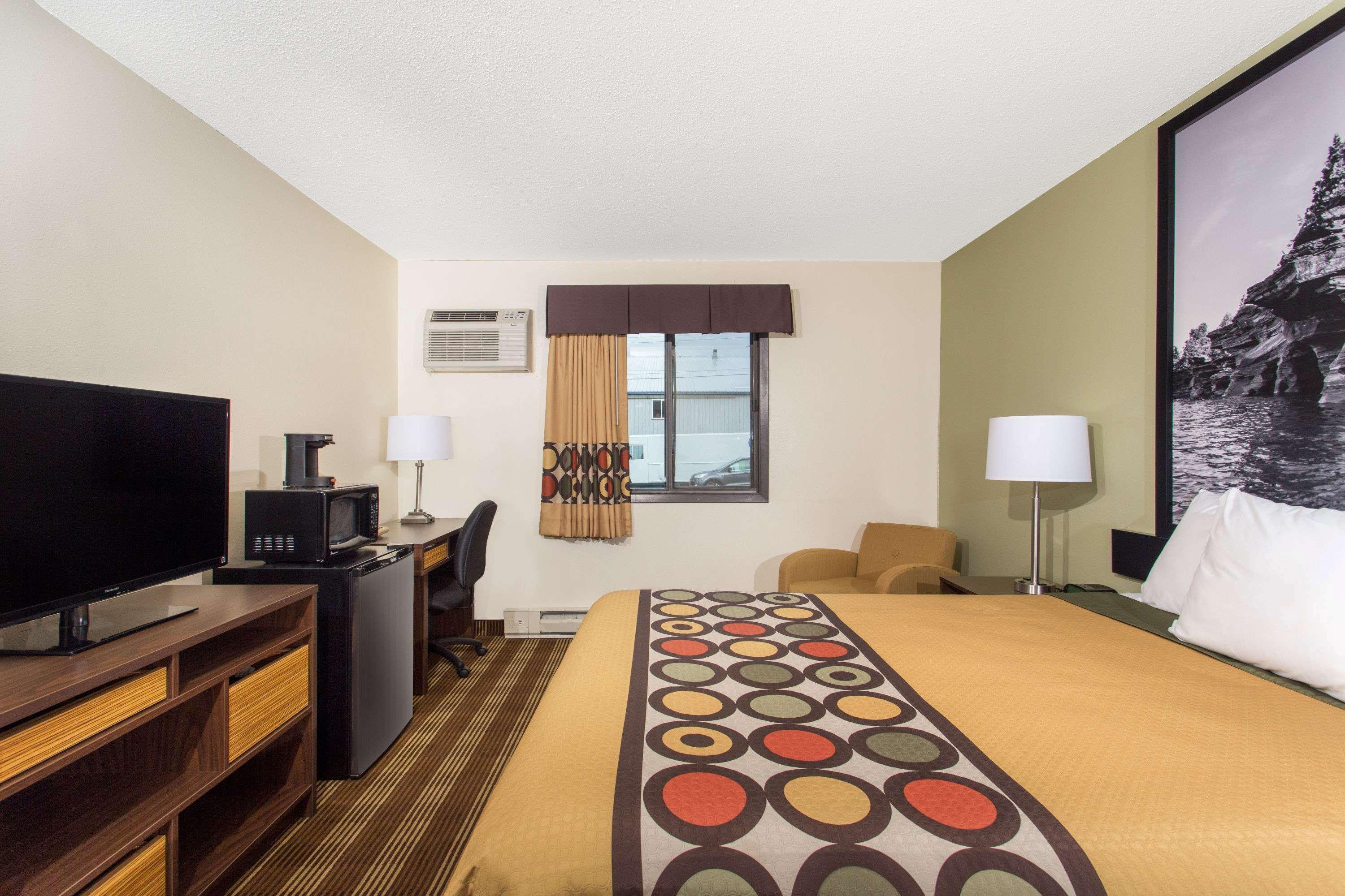 Motel Super 8 by Wyndham Eau Claire I-94 Extérieur photo