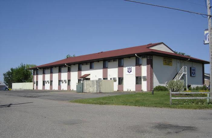 Motel Super 8 by Wyndham Eau Claire I-94 Extérieur photo